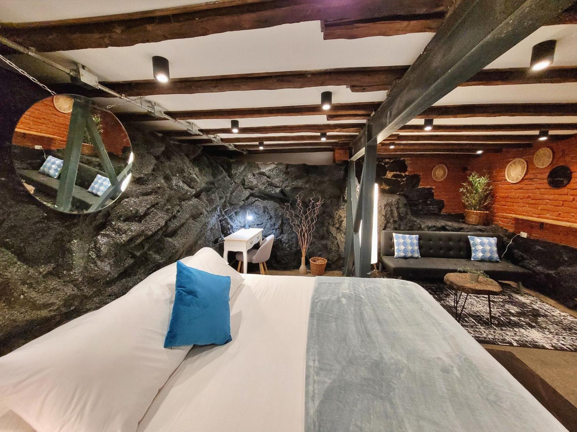 Maki Hostels & Suites 발파라이소 외부 사진