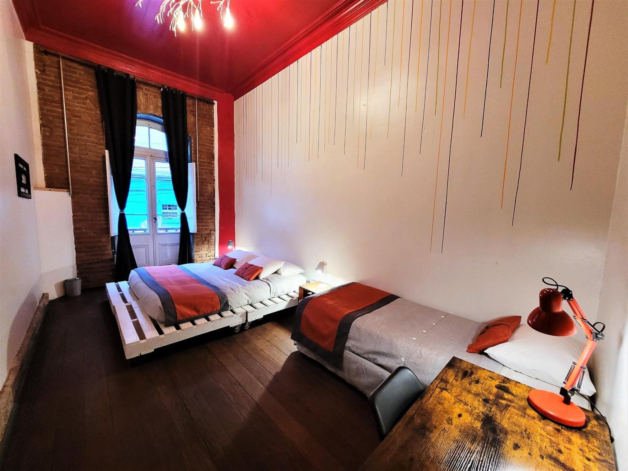 Maki Hostels & Suites 발파라이소 외부 사진