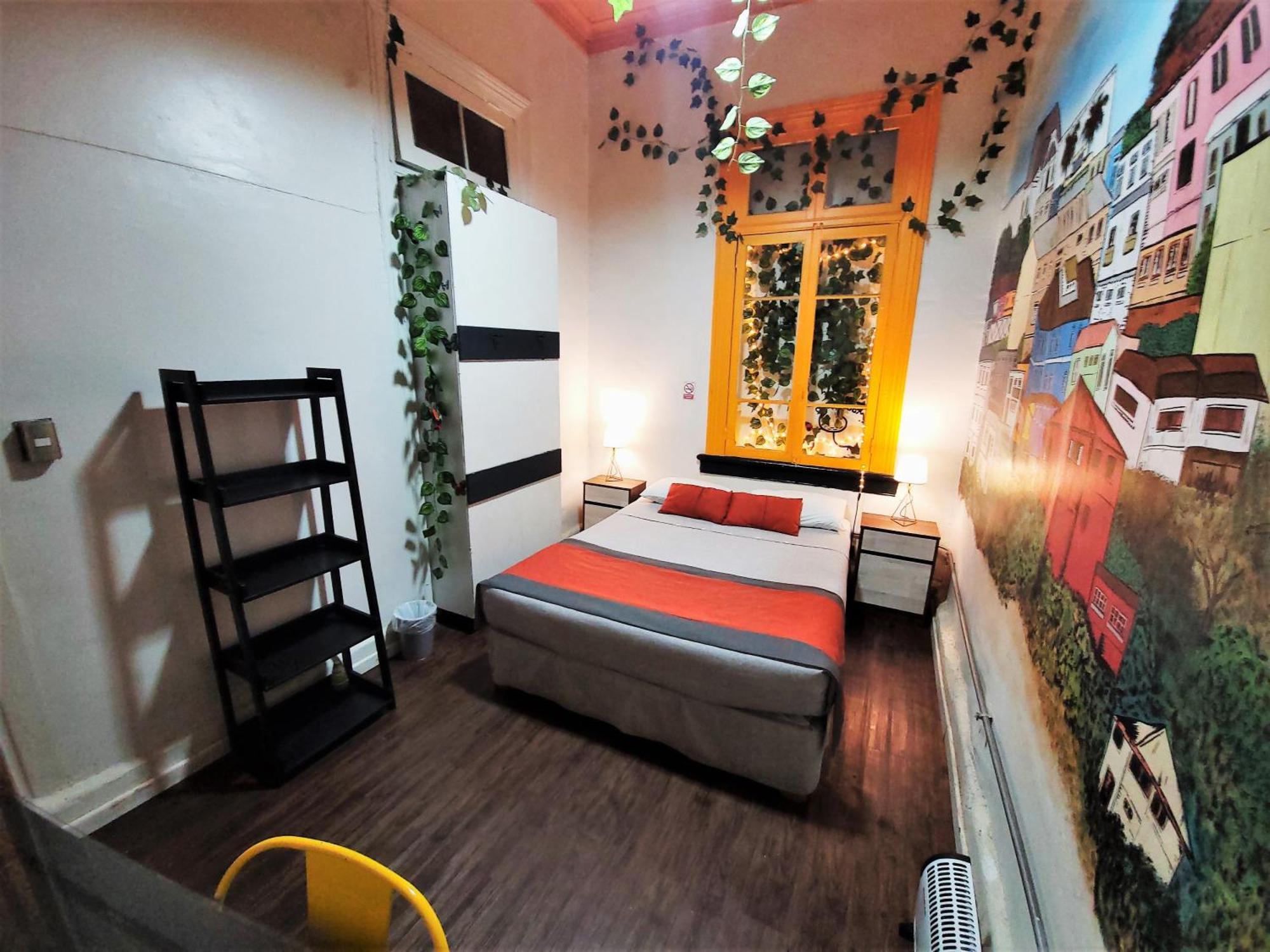 Maki Hostels & Suites 발파라이소 외부 사진