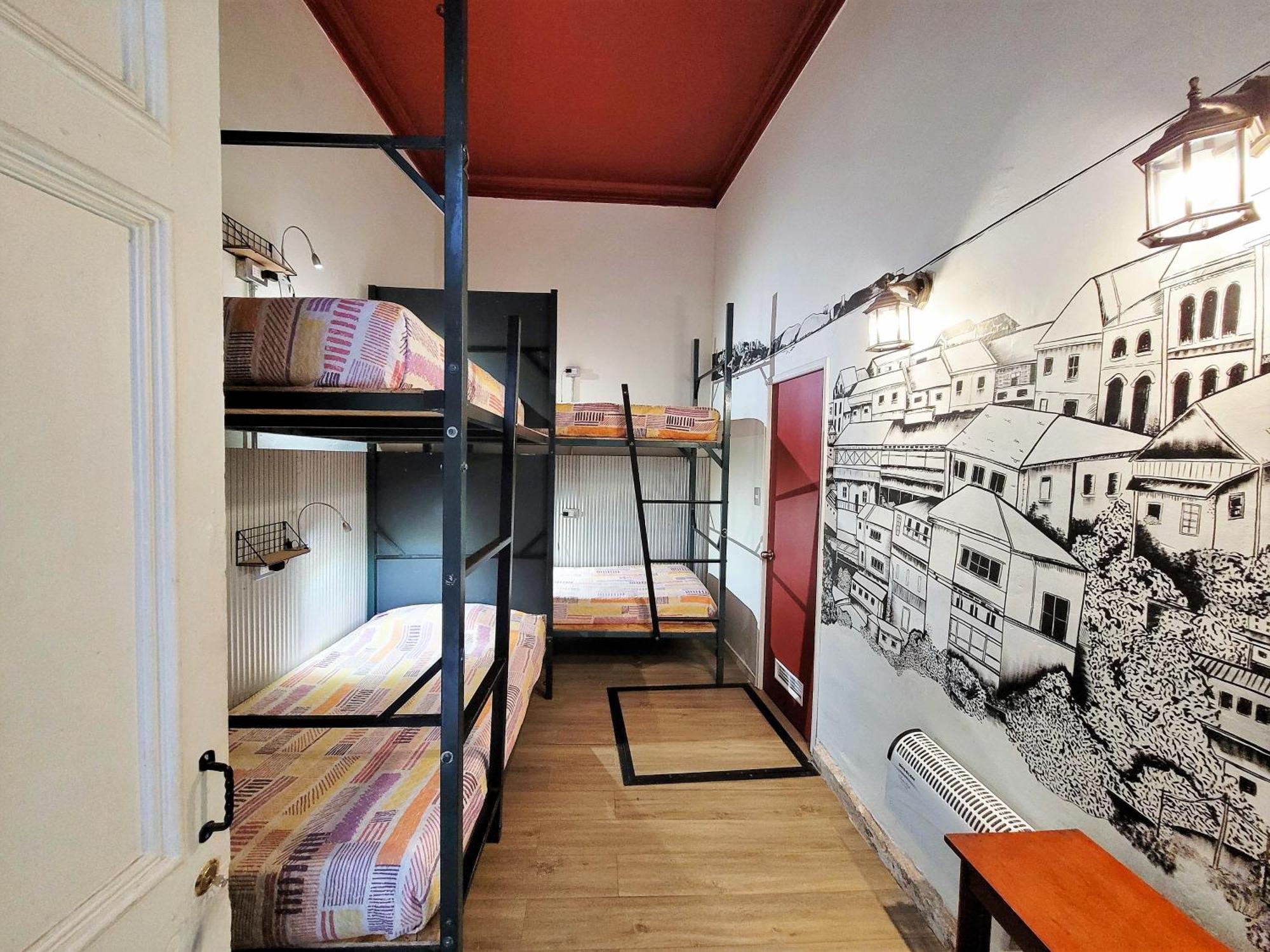 Maki Hostels & Suites 발파라이소 외부 사진