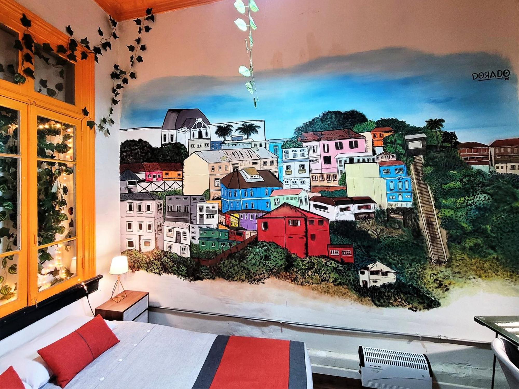 Maki Hostels & Suites 발파라이소 외부 사진