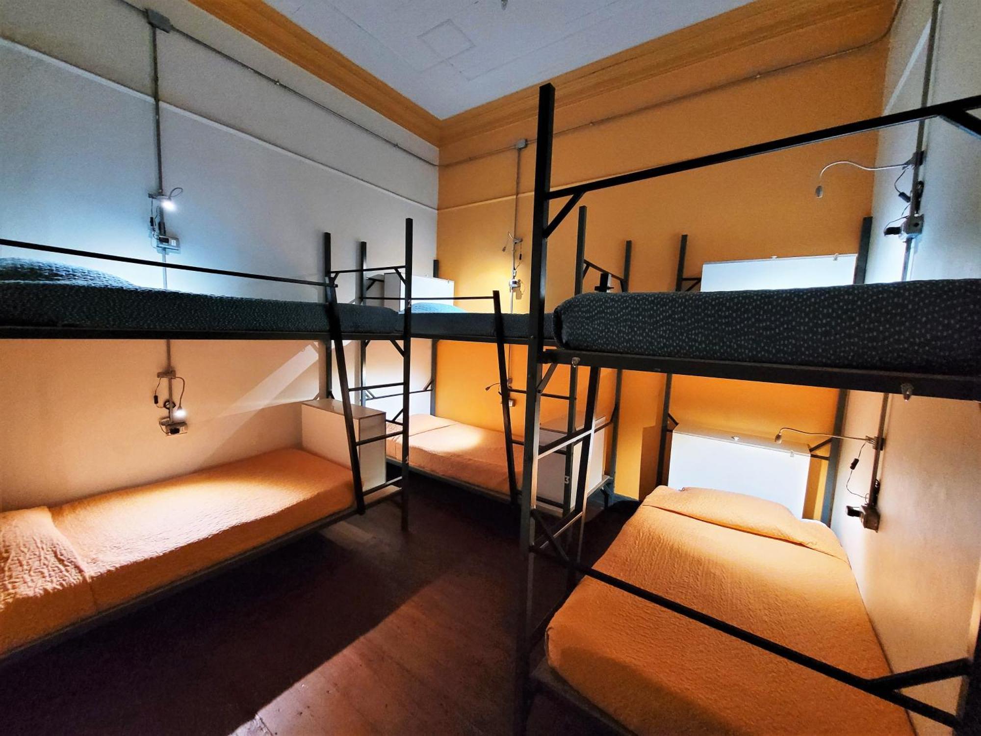 Maki Hostels & Suites 발파라이소 외부 사진