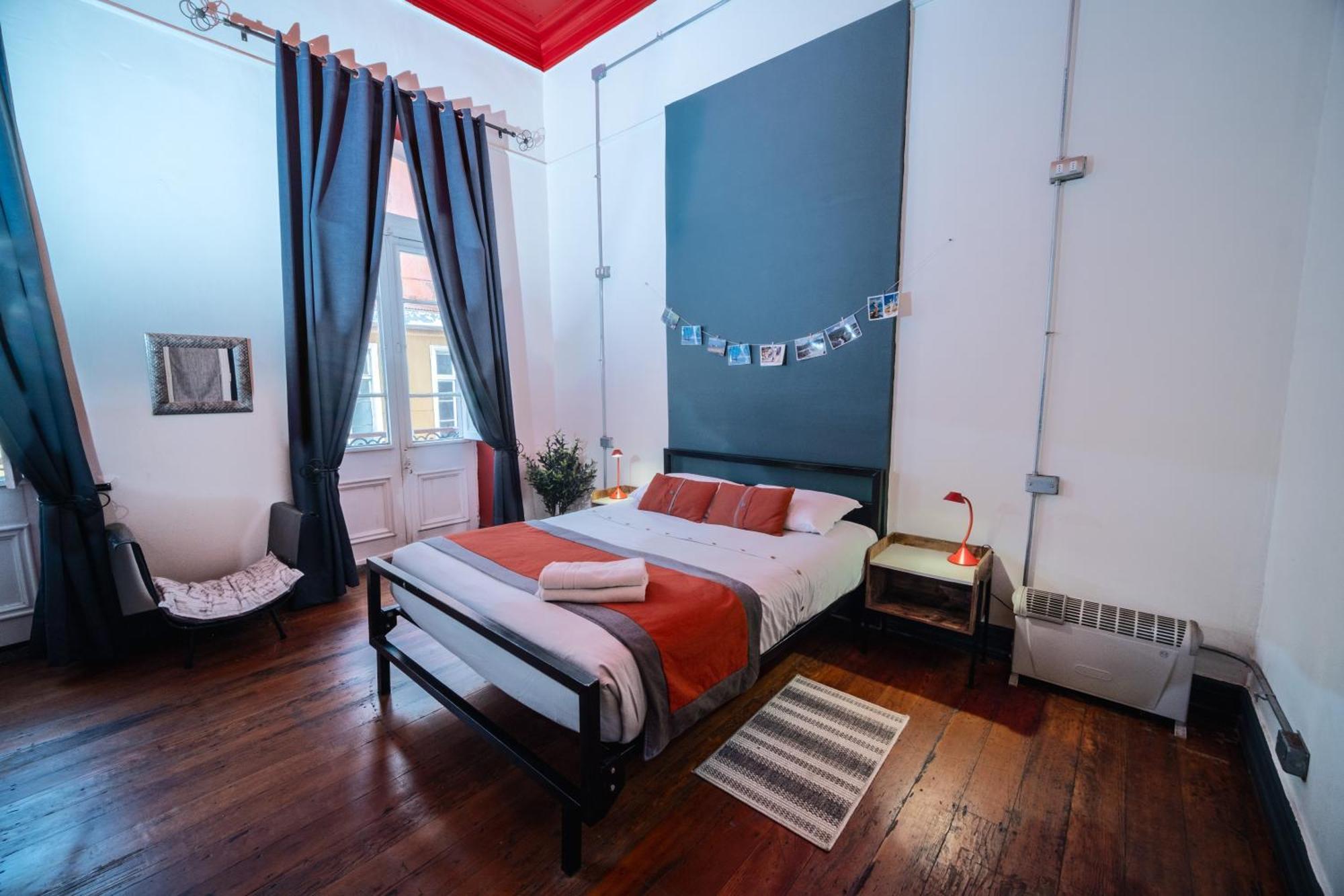 Maki Hostels & Suites 발파라이소 외부 사진