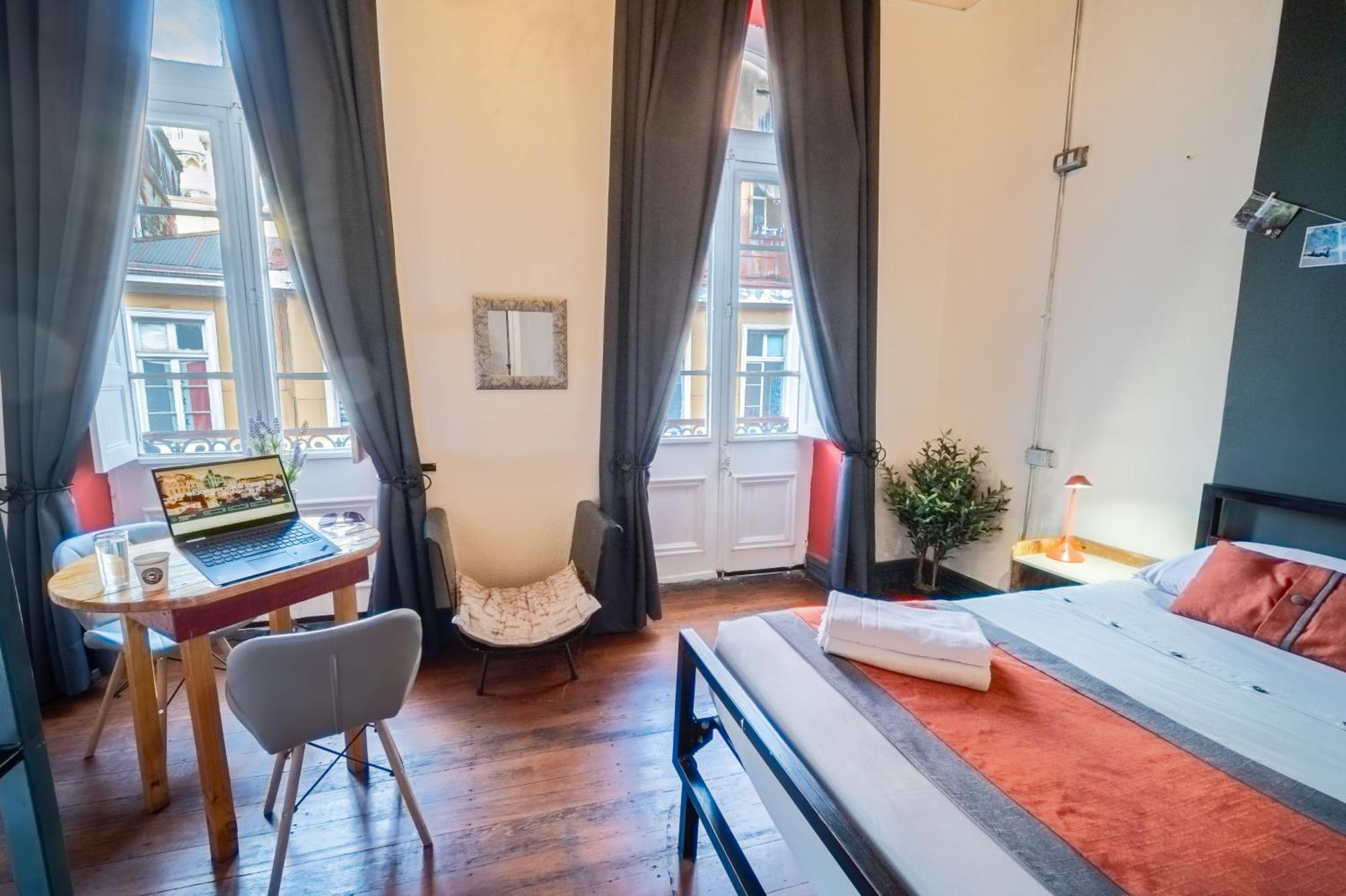 Maki Hostels & Suites 발파라이소 외부 사진