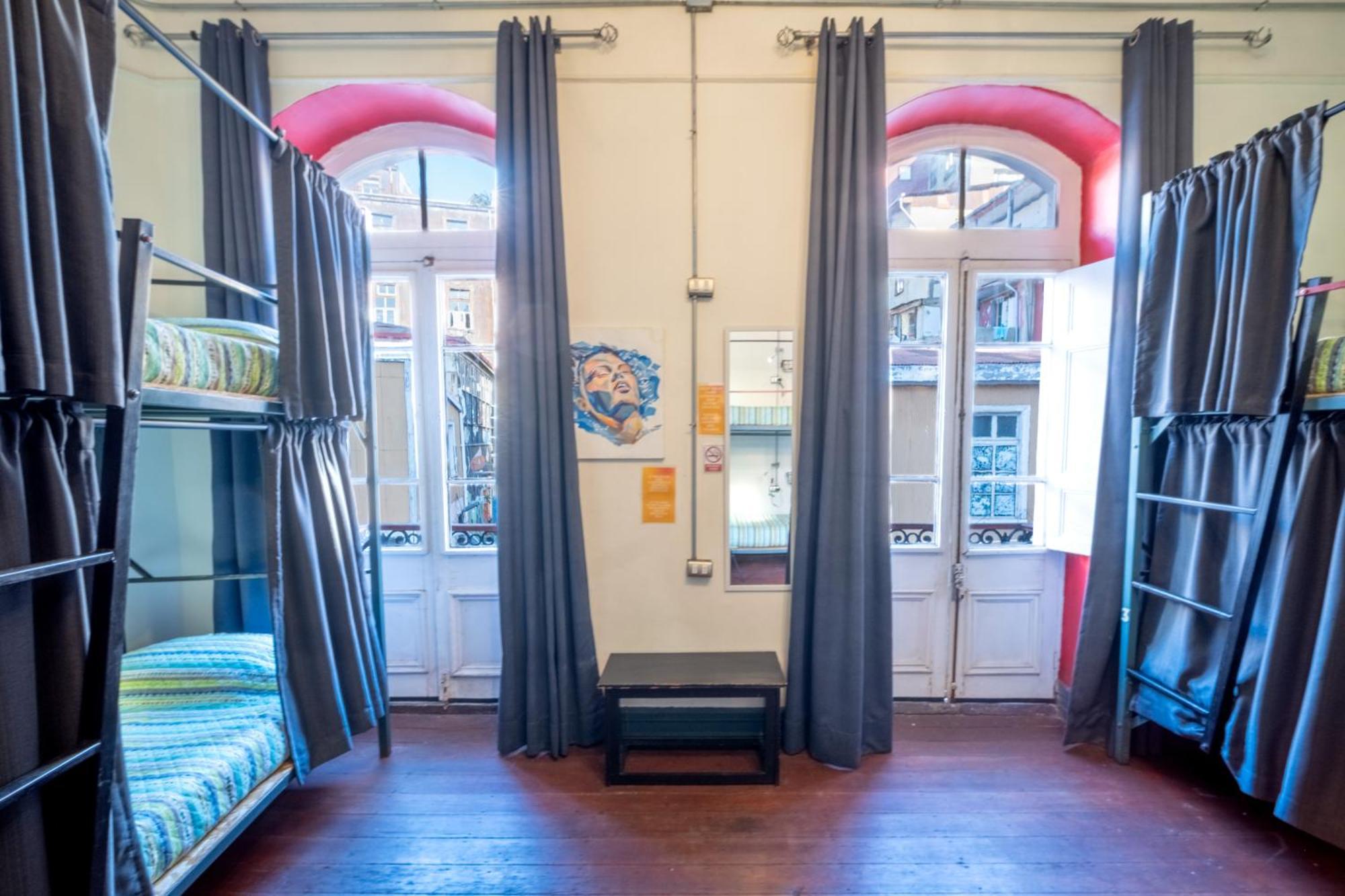 Maki Hostels & Suites 발파라이소 외부 사진