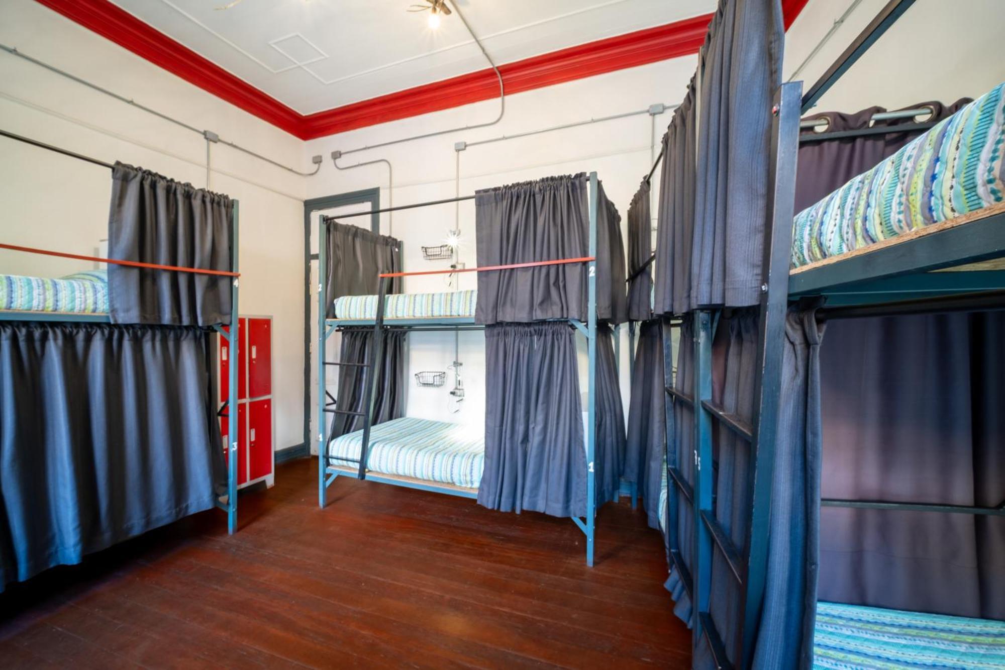 Maki Hostels & Suites 발파라이소 외부 사진
